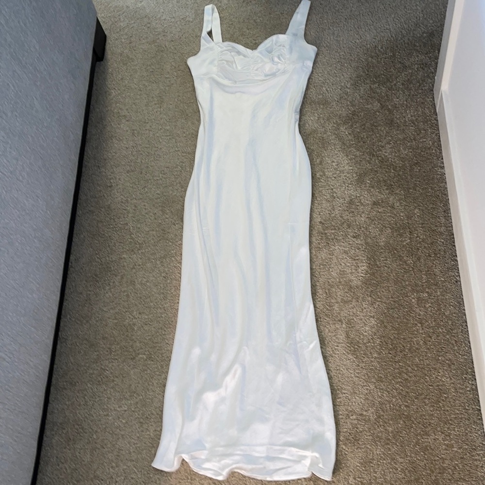 Princess polly maxi satin dress, Size US 8